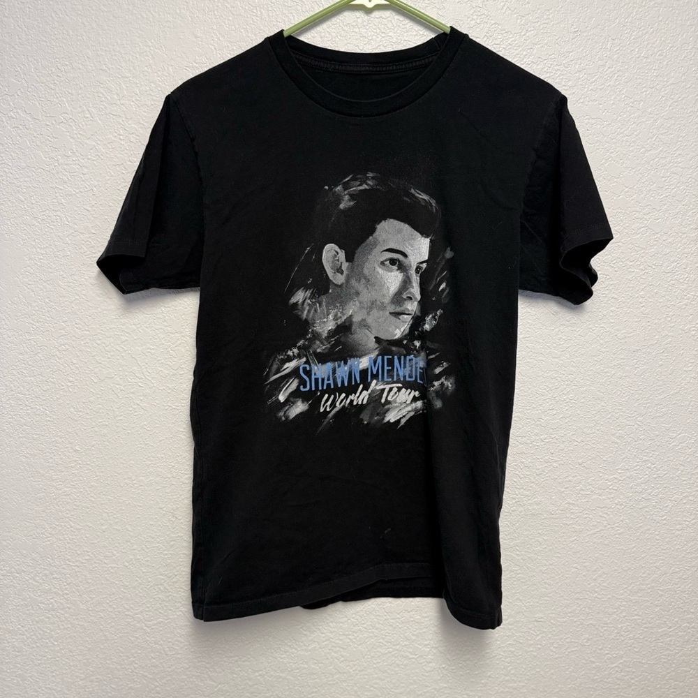 Shawn Mendes World Tour Black Graphic Concert T-Shirt Tee Pop Music unisex